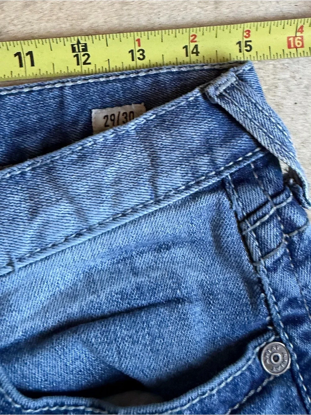 Ariat Slim fit straight leg M7 jeans 29 x 30- men’s